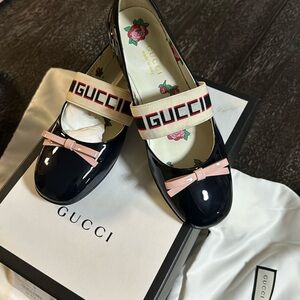 Kid:Girl Gucci shoes